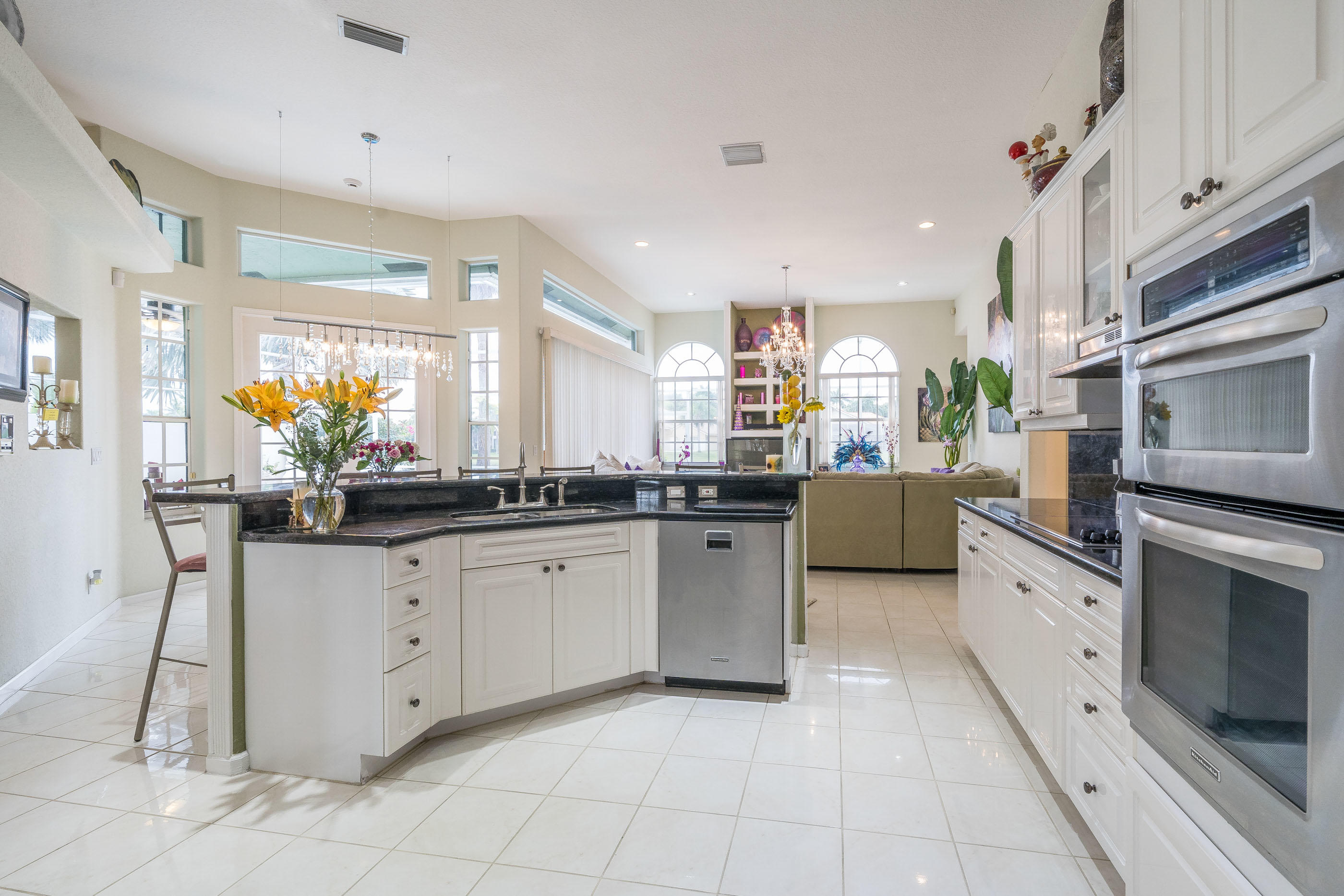 10870 Haydn Drive Boca Raton, FL 33498 - Photo 8 of 49 Kitchen