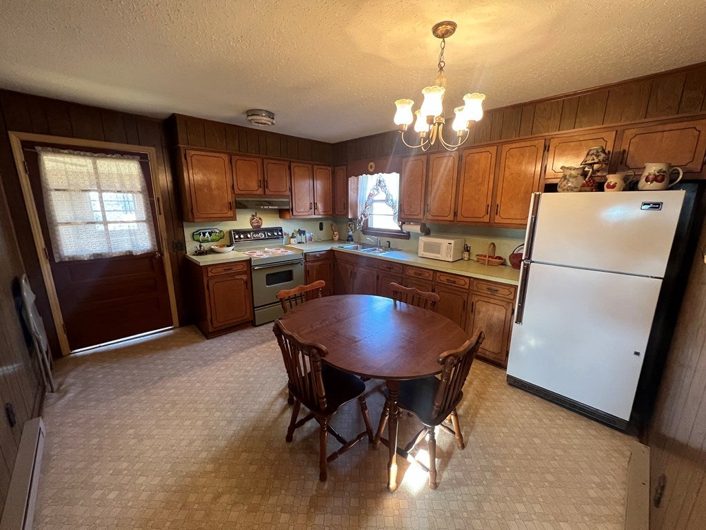 23 Meadowbrook Road Cana, VA 24317 - Photo 5 of 22 Gallery Image 5