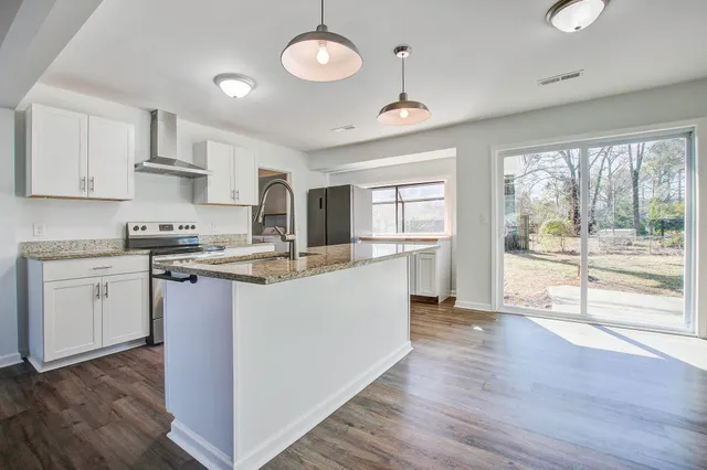 $2,095 | 605 Michigan Court, Ladson, SC 29456