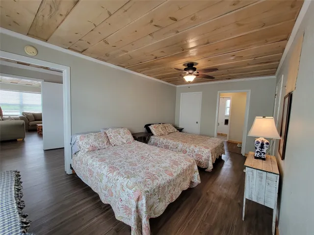 $625,000 | 143 Farm To Market Road 2031, Matagorda, TX 77457