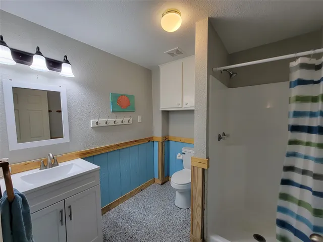 $625,000 | 143 Farm To Market Road 2031, Matagorda, TX 77457