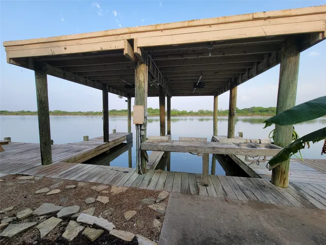 $625,000 | 143 Farm To Market Road 2031, Matagorda, TX 77457
