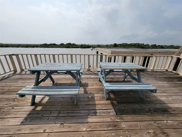 $625,000 | 143 Farm To Market Road 2031, Matagorda, TX 77457