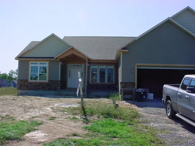 $639,900 | Undisclosed Address, Lysander, NY 13027