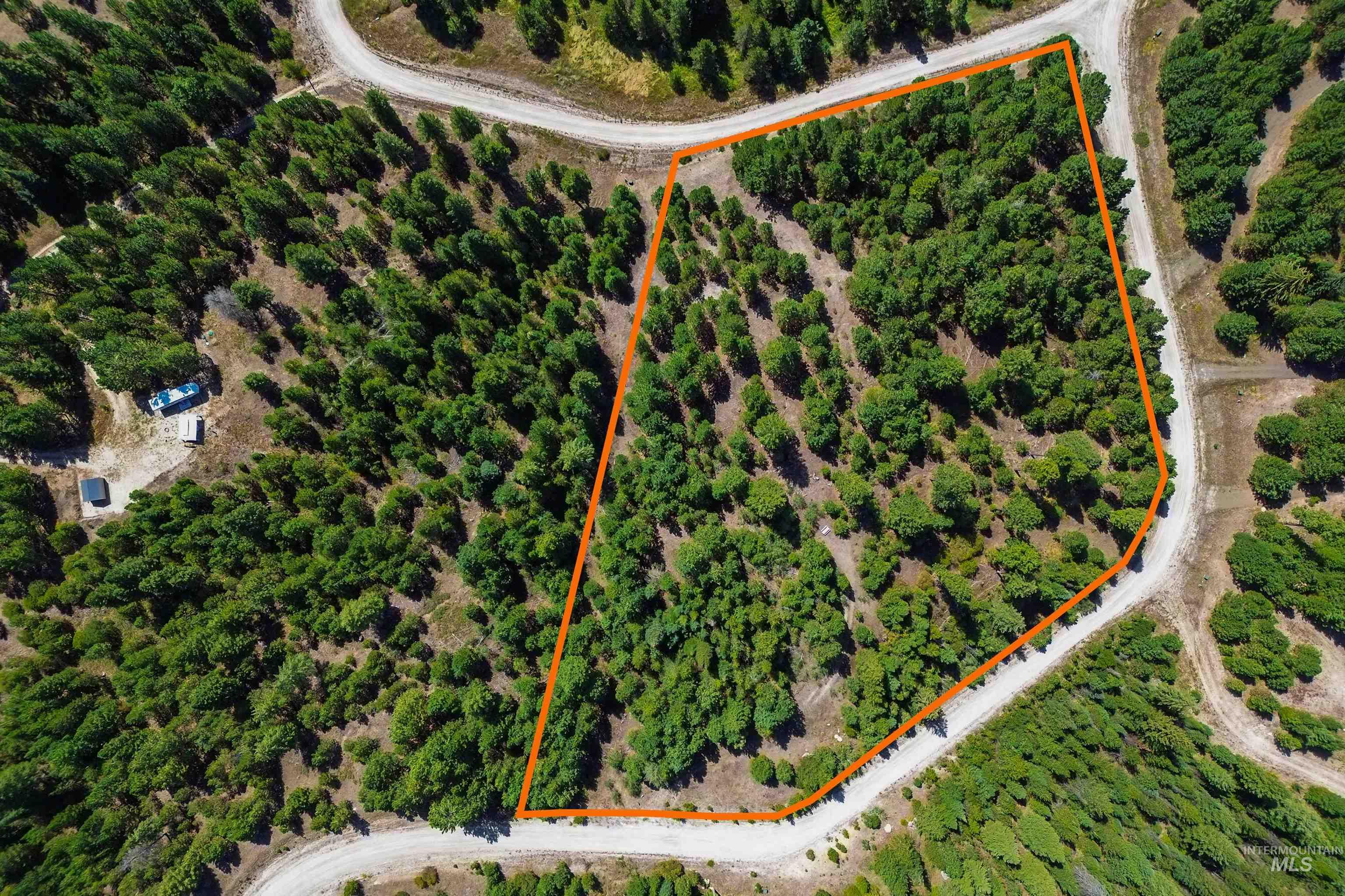 47 Coit Drive Cascade, ID 83611 - Photo 32 of 34 Aerial view of property's location with property boundaries highlighted