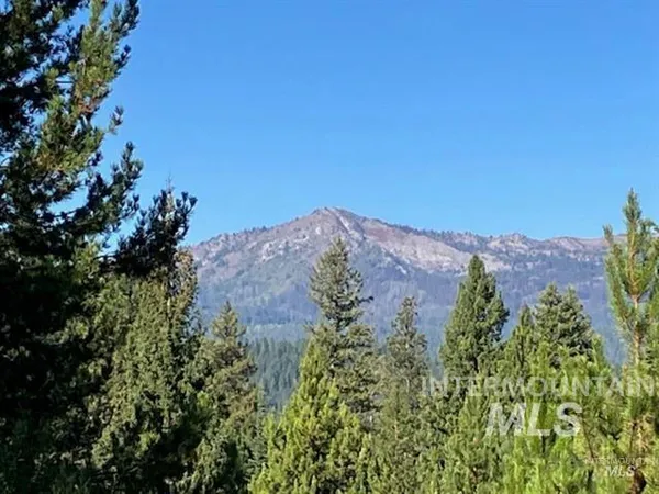 $234,900 | 47 Coit Drive, Cascade, ID 83611