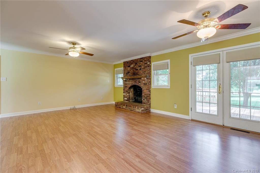 1011 Kelly Road Mount Holly, NC 28120 - Photo 13 of 40 Gallery Image 13
