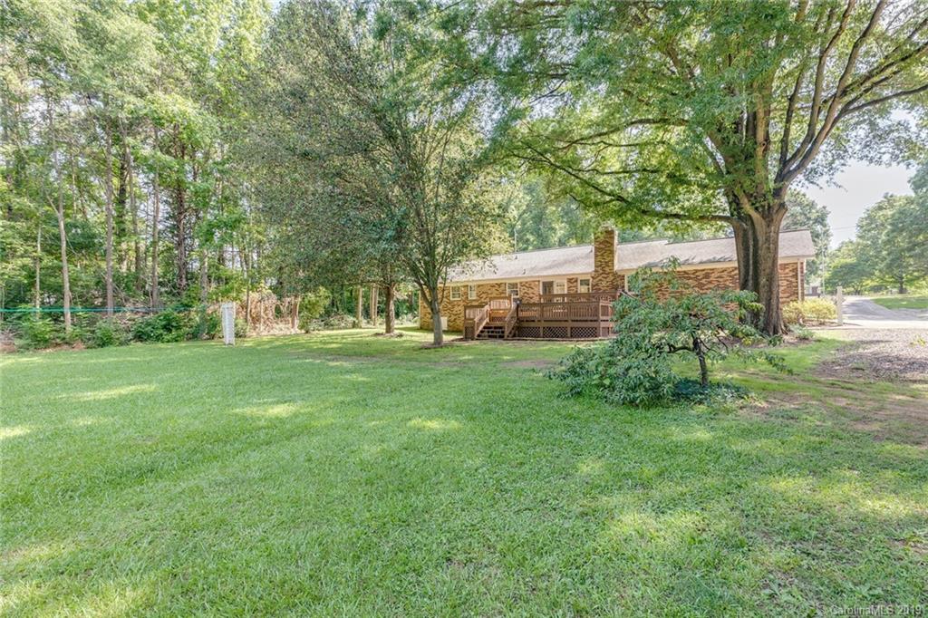 1011 Kelly Road Mount Holly, NC 28120 - Photo 27 of 40 Gallery Image 27