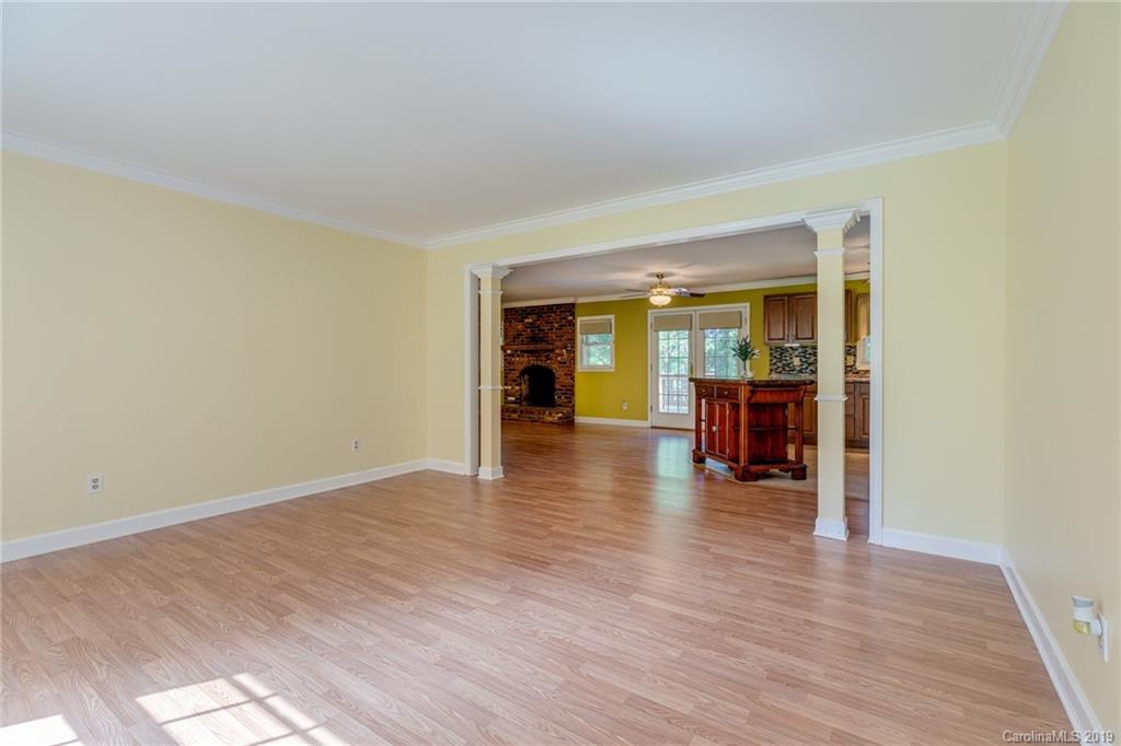 1011 Kelly Road Mount Holly, NC 28120 - Photo 5 of 40 Gallery Image 5