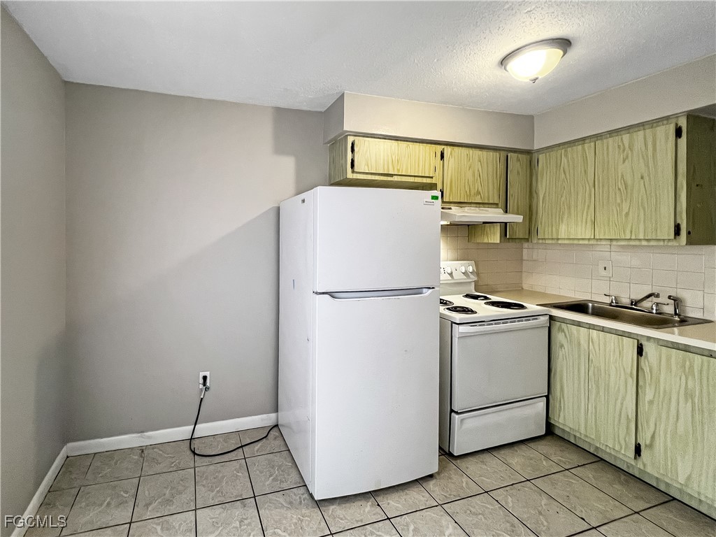 13037 First Street, Unit 2 Fort Myers, FL 33905 - Photo 5 of 18