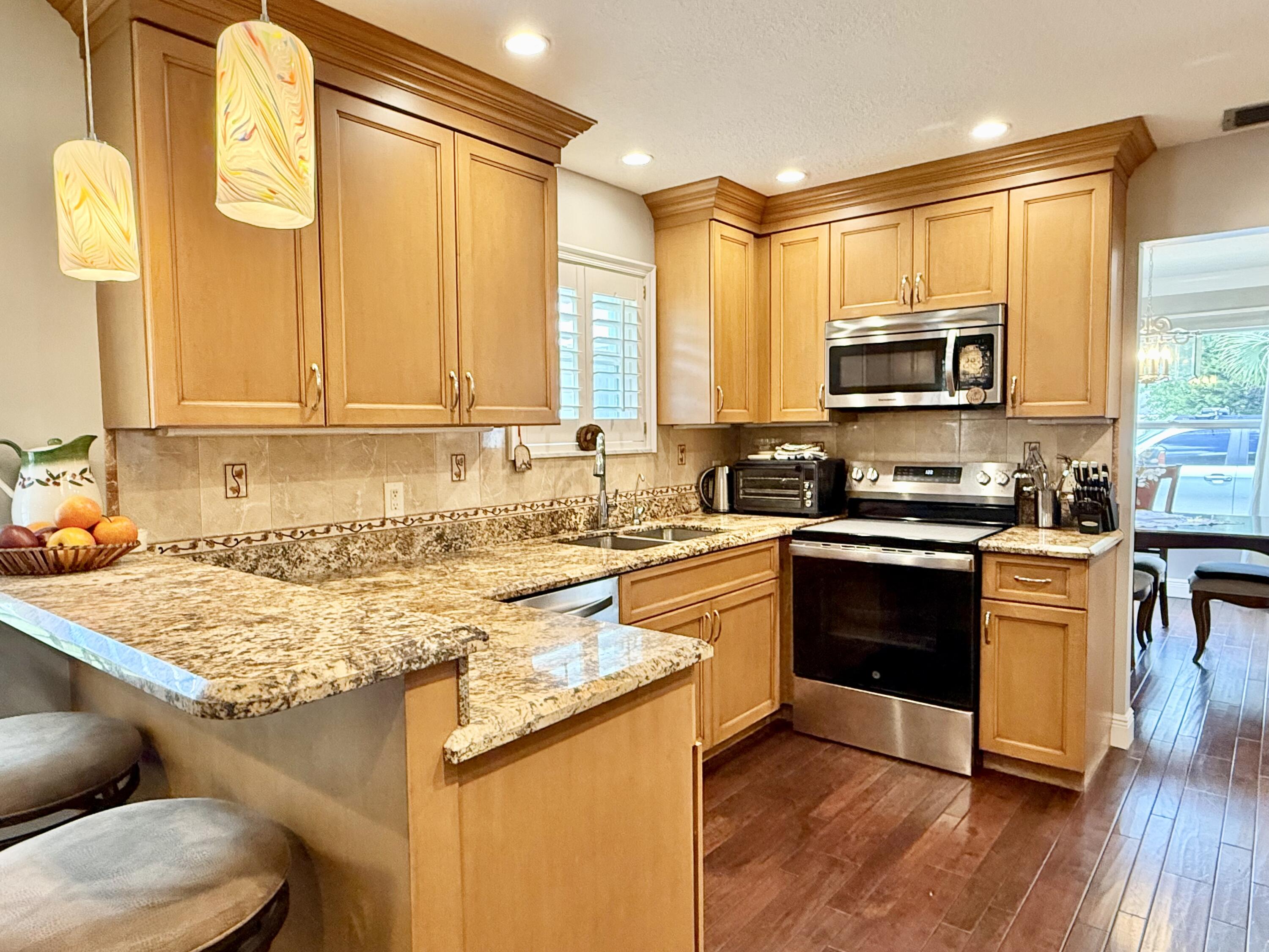 16283 Alexander Run Jupiter, FL 33478 - Photo 22 of 96 Kitchen