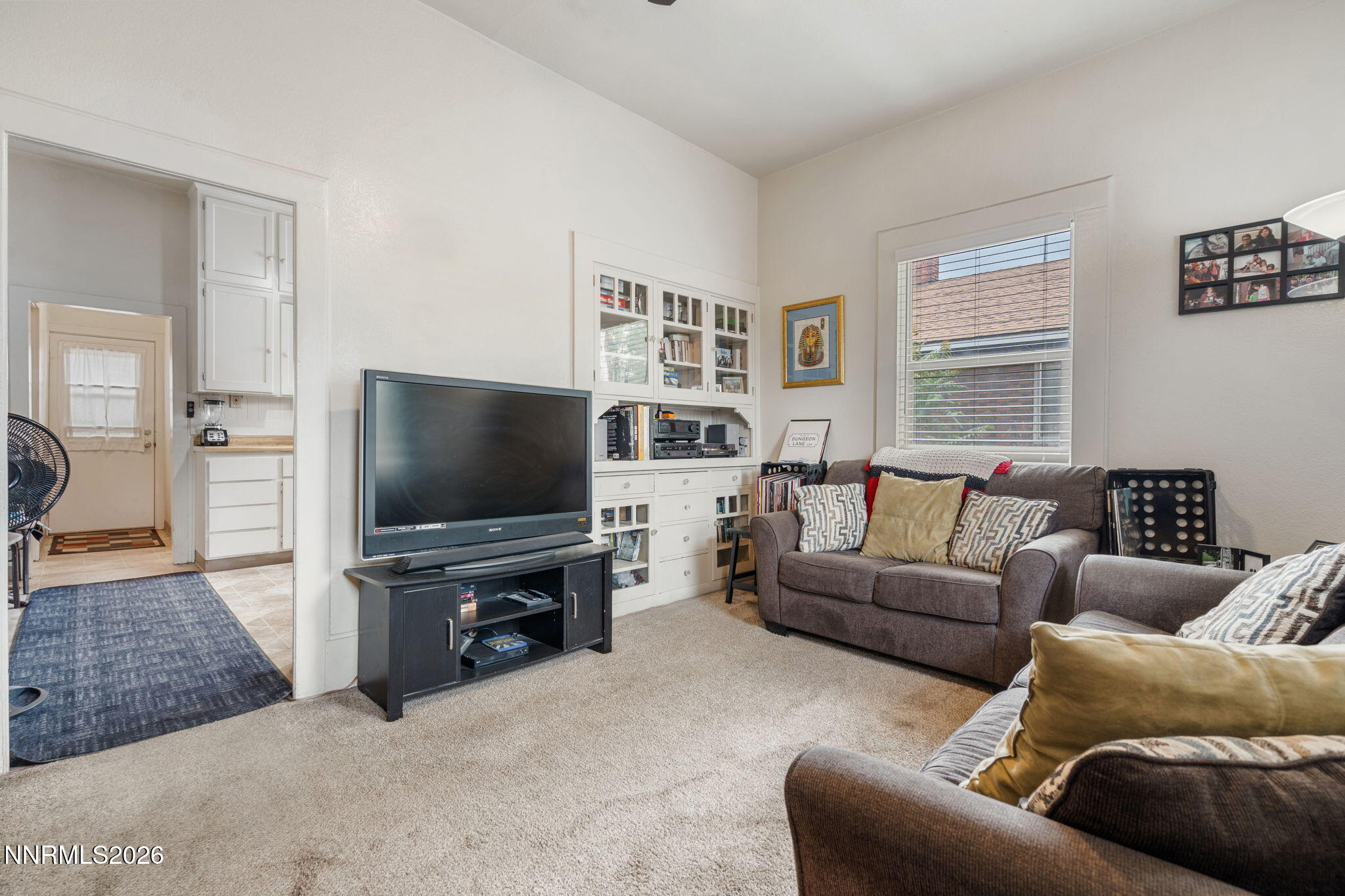 128 Keystone Avenue Reno, NV 89503 - Photo 8 of 32 10-web-or-mls-DSC07325