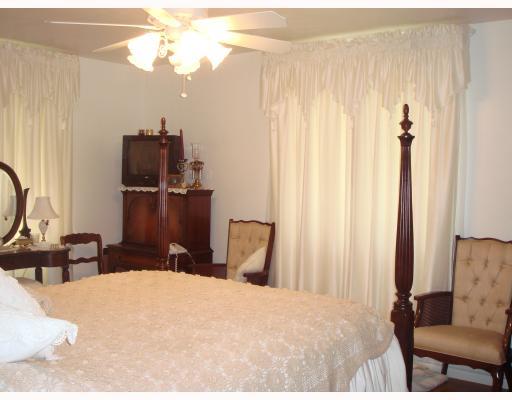 357 Kennedy Road Charleroi, PA 15022 - Photo 6 of 8 Master Bedroom.