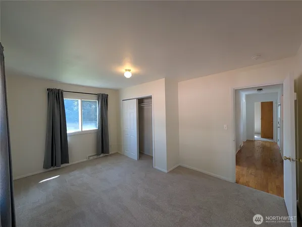 $4,100 | 19021 8th Avenue South, Burien, WA 98148