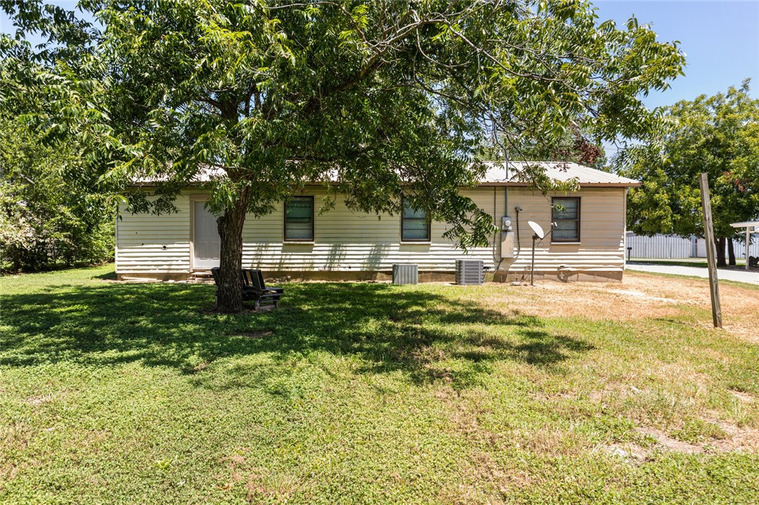 1211 South Old Robinson Road Robinson, TX 76706 - Photo 24 of 26 a front view of a house with garden