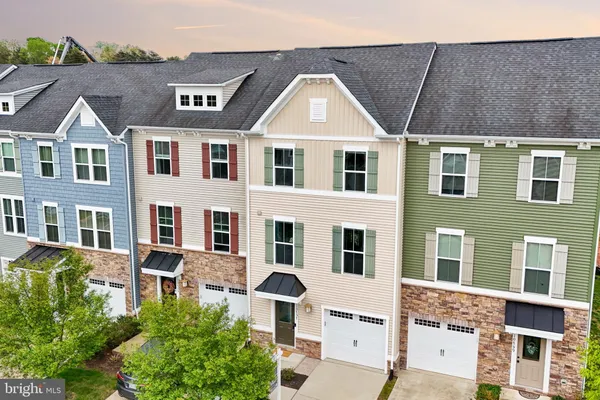 $540,000 | 10757 Hinton Way, Manassas, VA 20112
