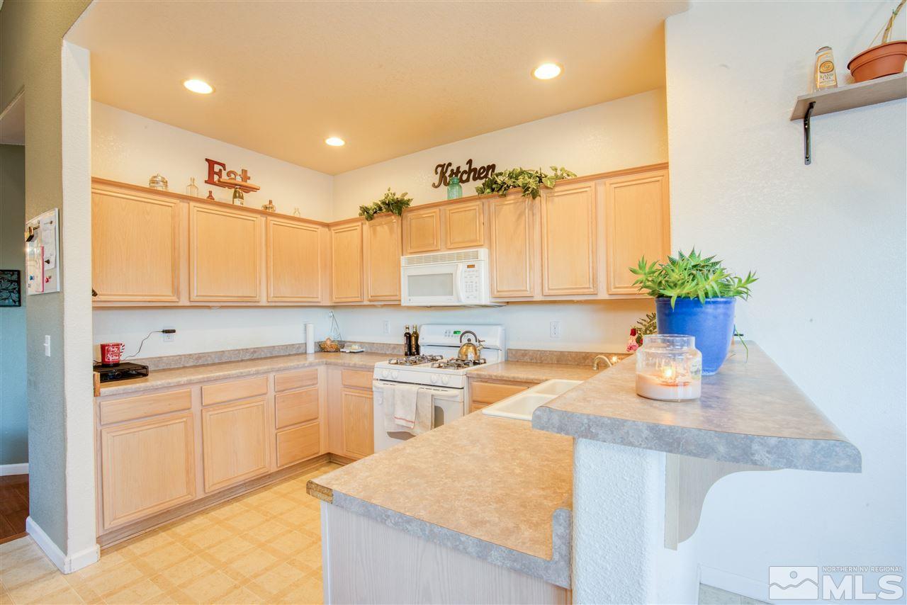 20989 Gunnison Court Reno, NV 89508 - Photo 8 of 21 Photo 8