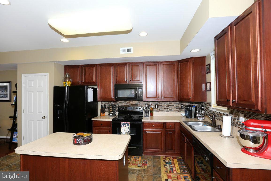 646 Tivoli Road Frederick, MD 21703 - Photo 10 of 26 Kitchen
