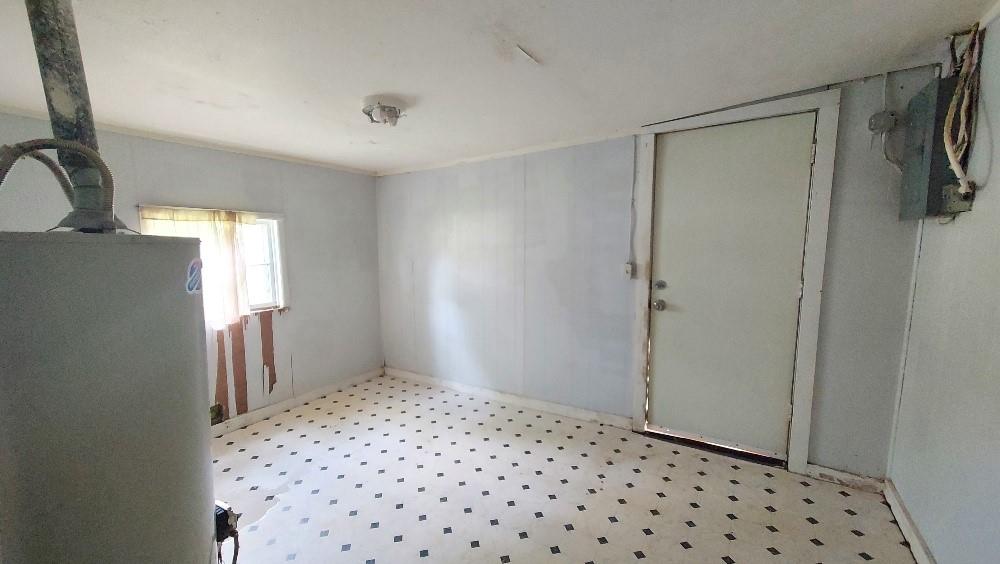 912 West 2nd Street Pittsburg, KS 66762 - Photo 12 of 14