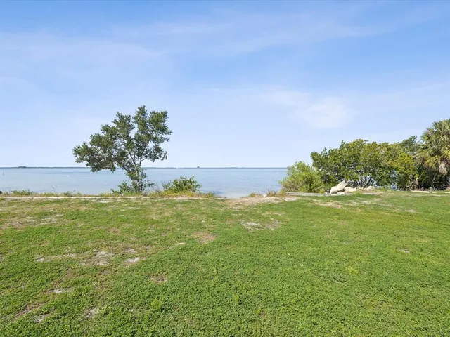 $589,900 | 2554 Rolling Oaks Drive, Palm Harbor, FL 34683