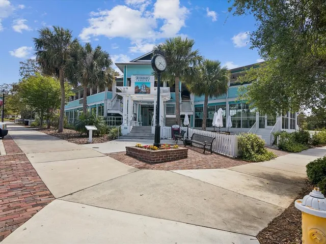 $589,900 | 2554 Rolling Oaks Drive, Palm Harbor, FL 34683