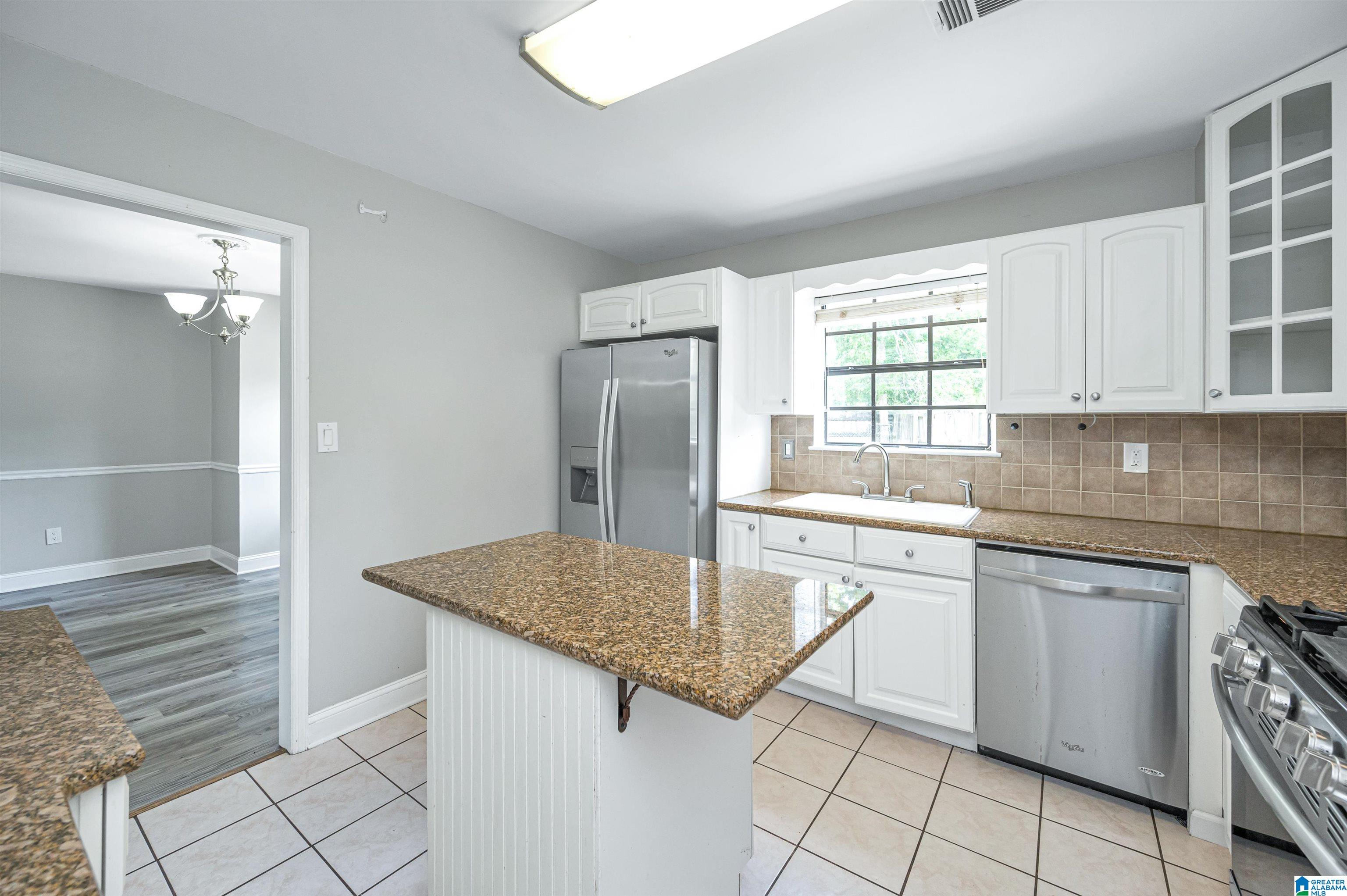 172 Winterhaven Drive Alabaster, AL 35007 - Photo 14 of 35