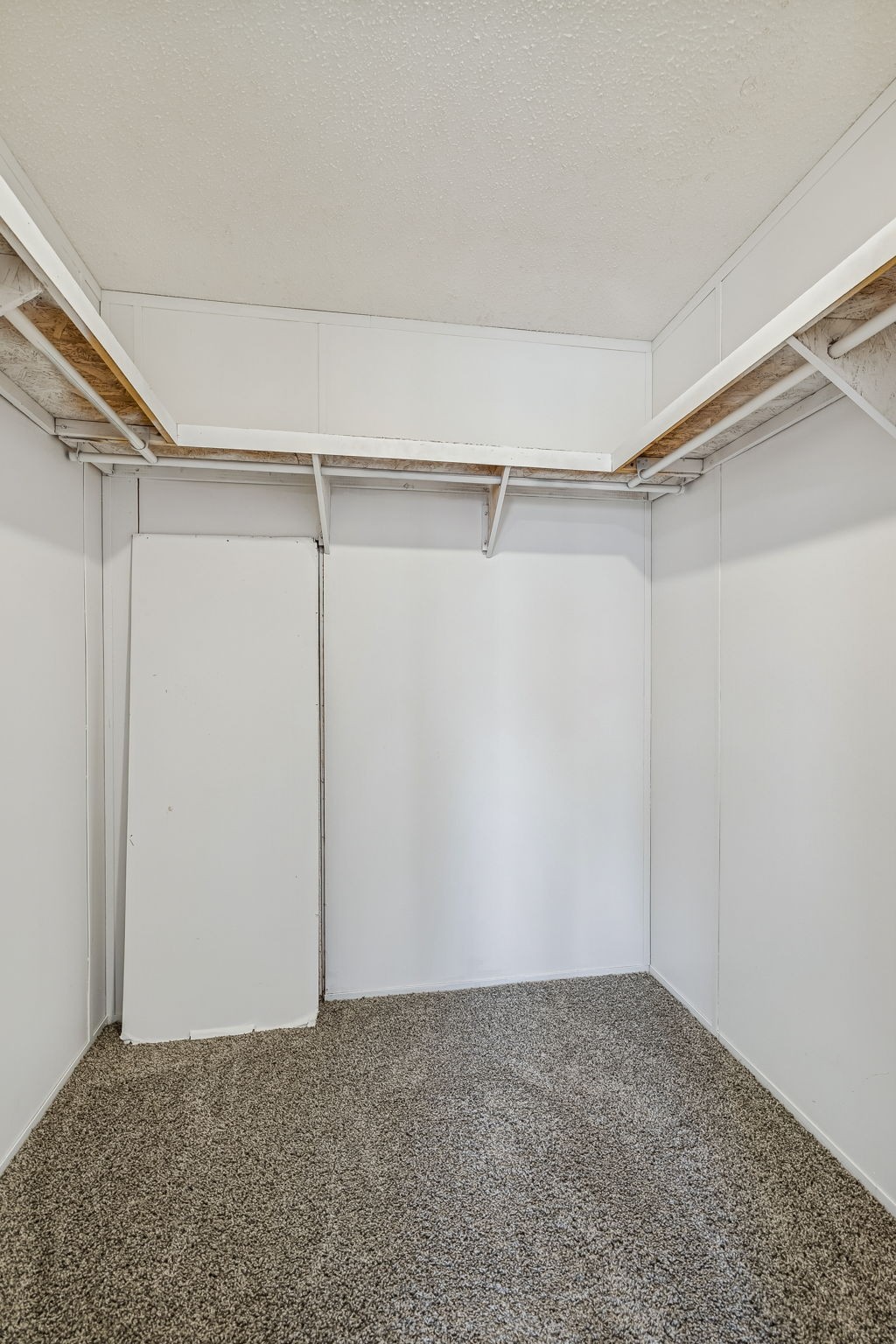 145 Milk Barn Road Cookeville, TN 38506 - Photo 23 of 43 a view of an empty walk in closet