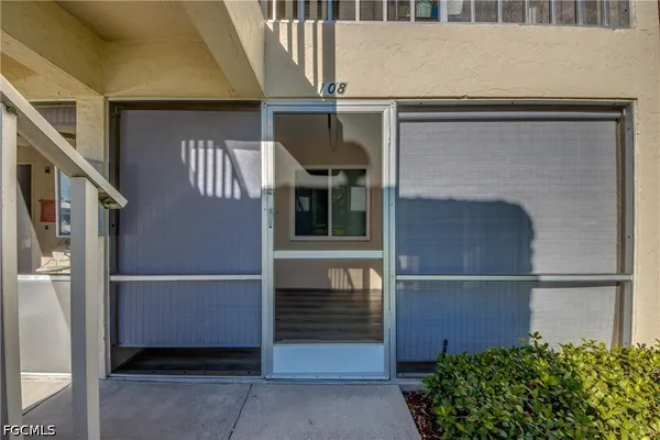 $1,400 | 2526 Southeast 16th Place, Unit 108, Cape Coral, FL 33904