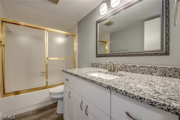 $1,400 | 2526 Southeast 16th Place, Unit 108, Cape Coral, FL 33904