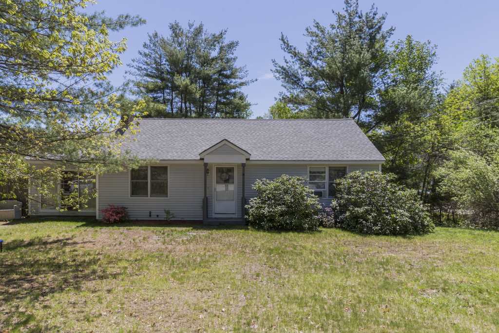 81 Hackett Hill Road Hooksett, NH 03106 - Photo 2 of 39