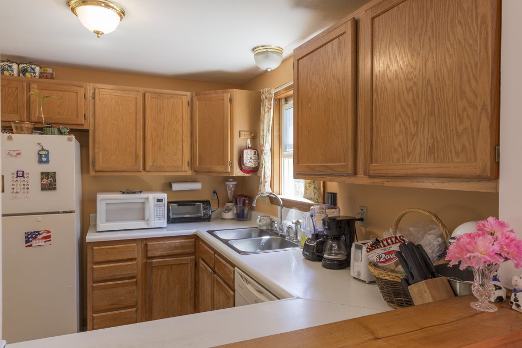 81 Hackett Hill Road Hooksett, NH 03106 - Photo 18 of 39