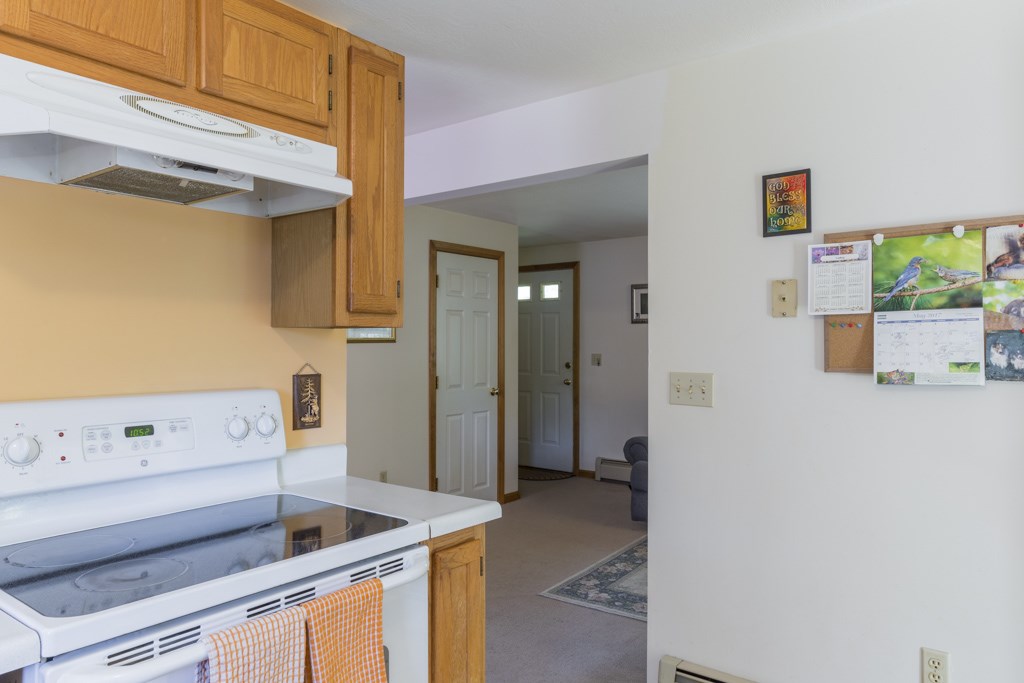 81 Hackett Hill Road Hooksett, NH 03106 - Photo 20 of 39
