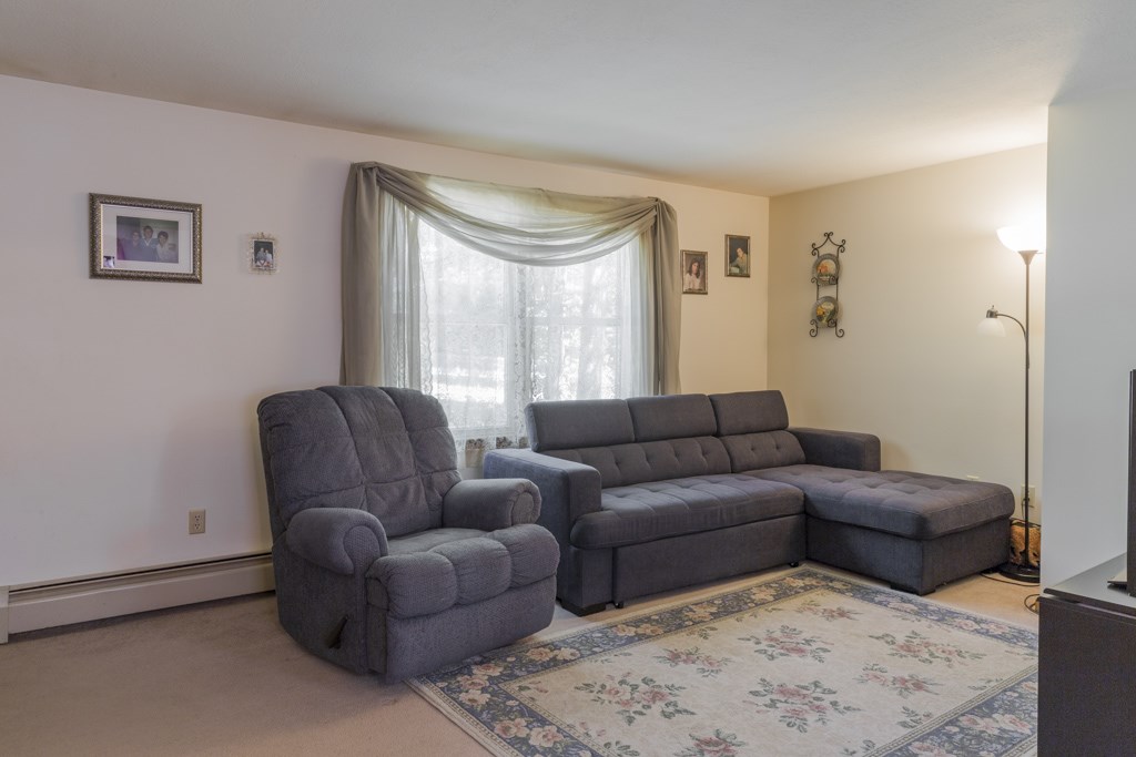 81 Hackett Hill Road Hooksett, NH 03106 - Photo 7 of 39
