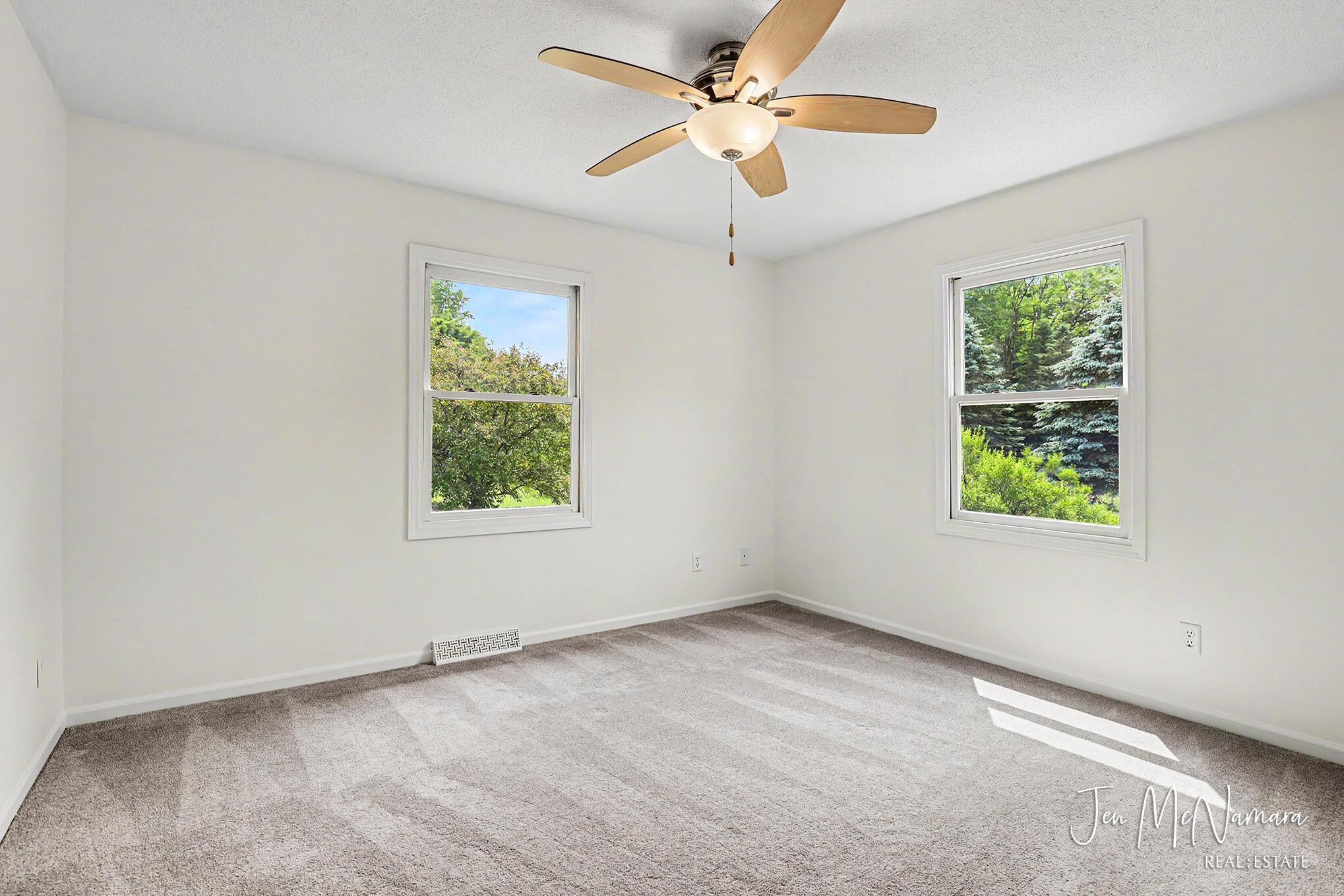 4050 Rector Street Northeast Rockford, MI 49341 - Photo 14 of 32 Primary Bedroom