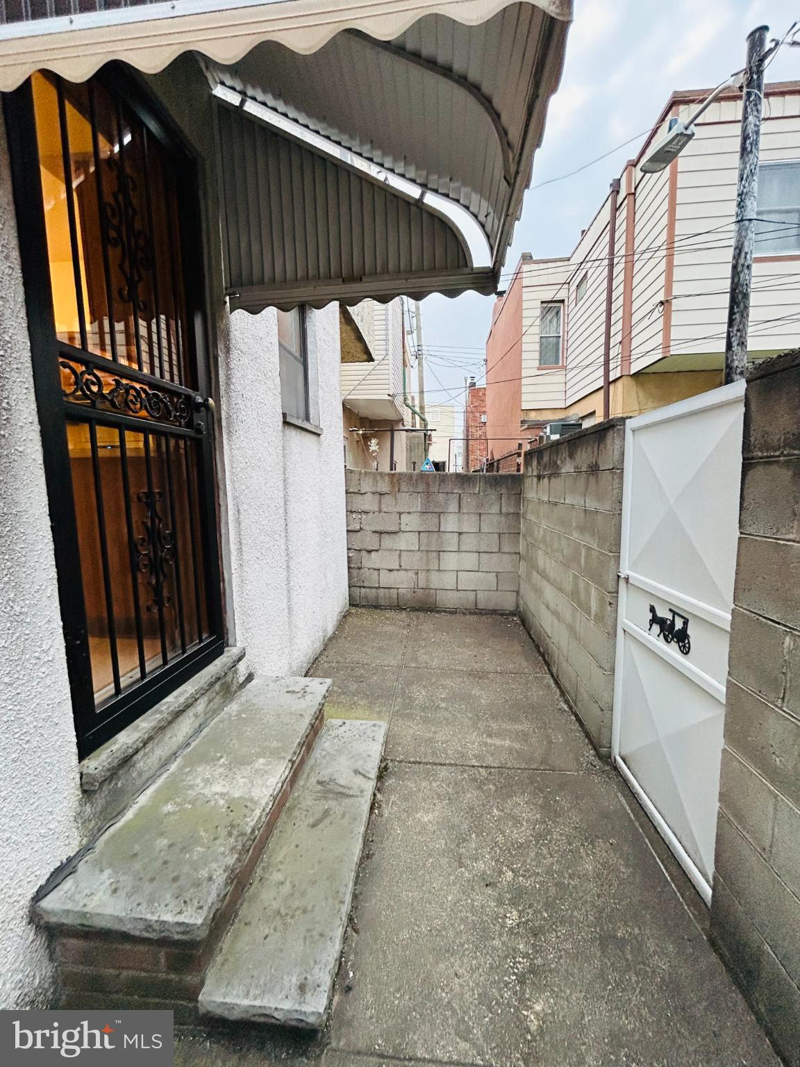 1507 West Shunk Street Philadelphia, PA 19145 - Photo 22 of 31 Charming entryway with inviting steps.