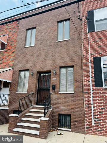 $2,200 | 1507 West Shunk Street, Philadelphia, PA 19145