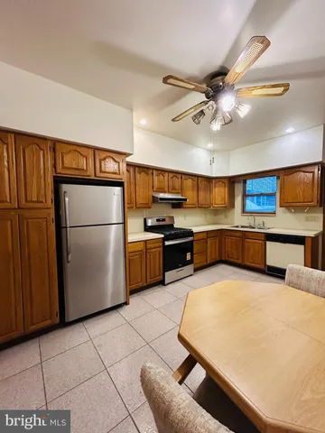 $2,200 | 1507 West Shunk Street, Philadelphia, PA 19145