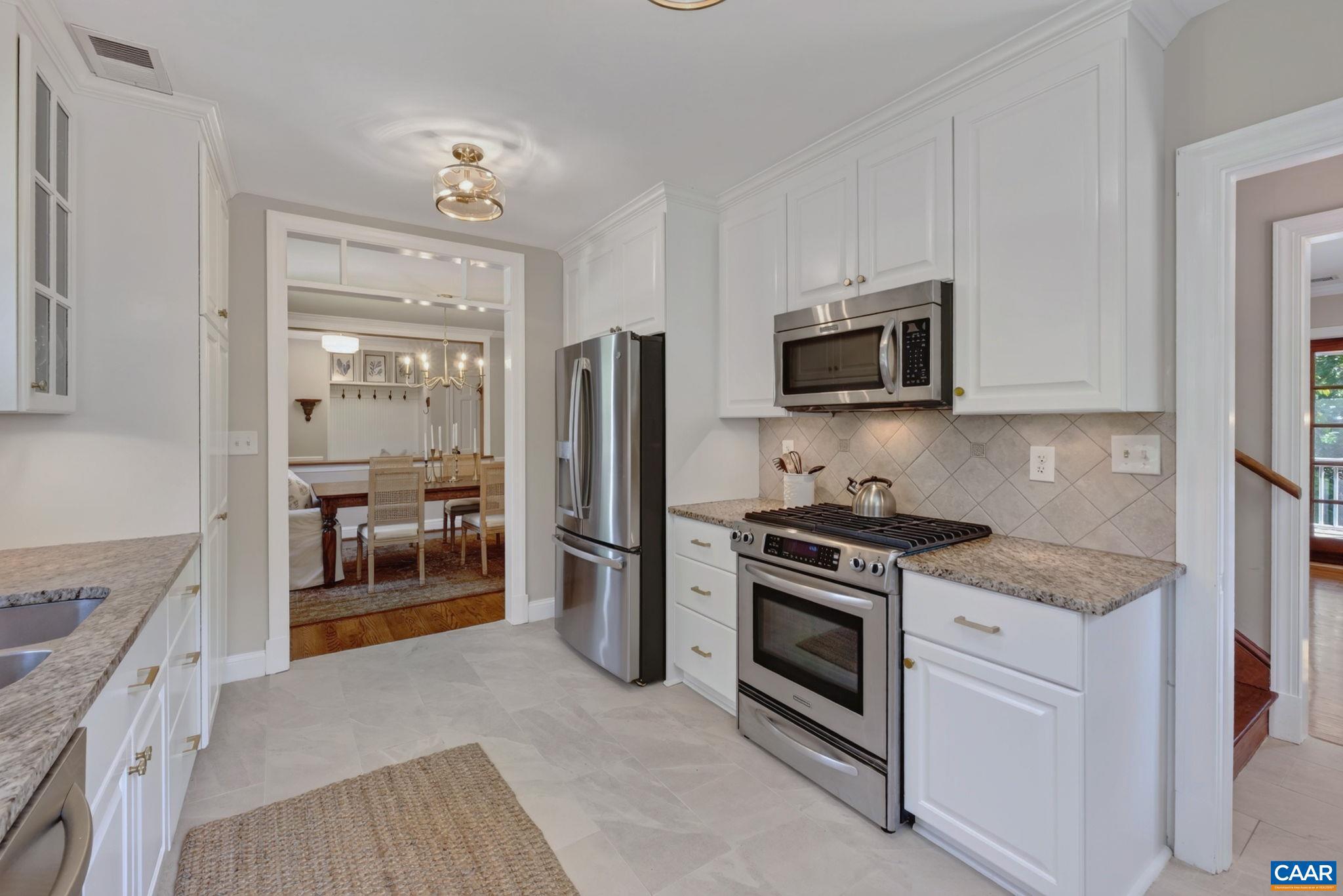 104 Buckingham Road Charlottesville, VA 22903 - Photo 12 of 52 Gallery Image 12