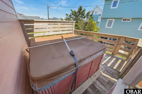 $439,000 | 40283 East Sunfish Court, Avon, NC 27915