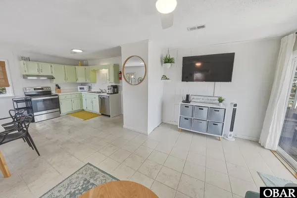 $439,000 | 40283 East Sunfish Court, Avon, NC 27915