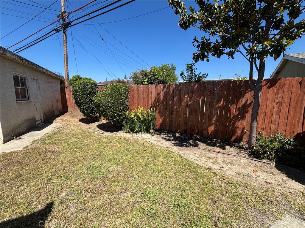 2771 Rutgers Avenue Long Beach, CA 90815 - Photo 23 of 27