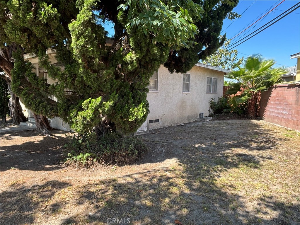 2771 Rutgers Avenue Long Beach, CA 90815 - Photo 3 of 27