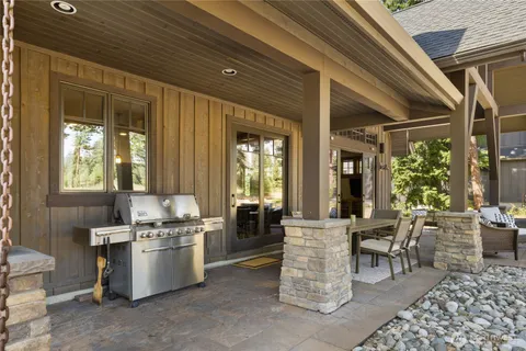 $1,795,000 | 1060 Spragger Way, Cle Elum, WA 98922