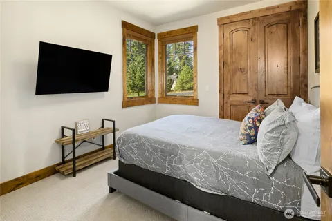 $1,795,000 | 1060 Spragger Way, Cle Elum, WA 98922