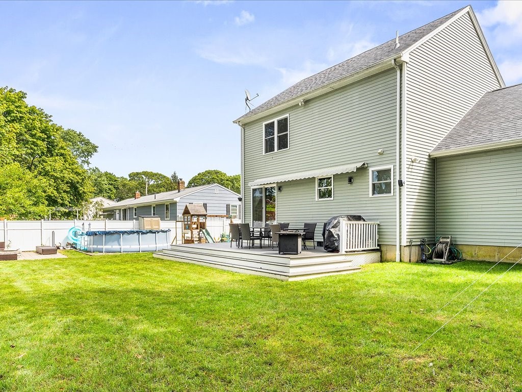 39 Colfax Street Warwick, RI 02886 - Photo 25 of 28
