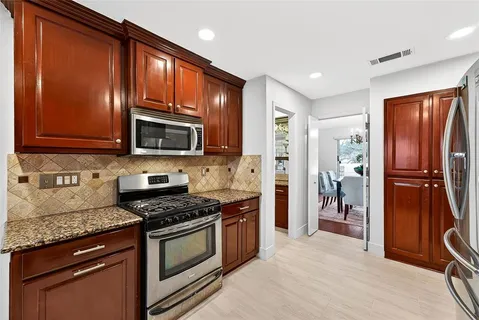 $850,000 | 15415 Leavalley Drive, Dallas, TX 75248