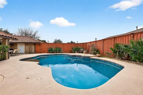 $850,000 | 15415 Leavalley Drive, Dallas, TX 75248