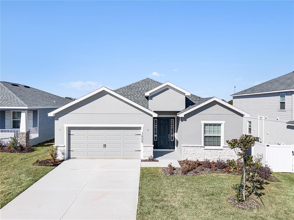 1609 Astrid Road Davenport, FL 33837 - Photo 2 of 39