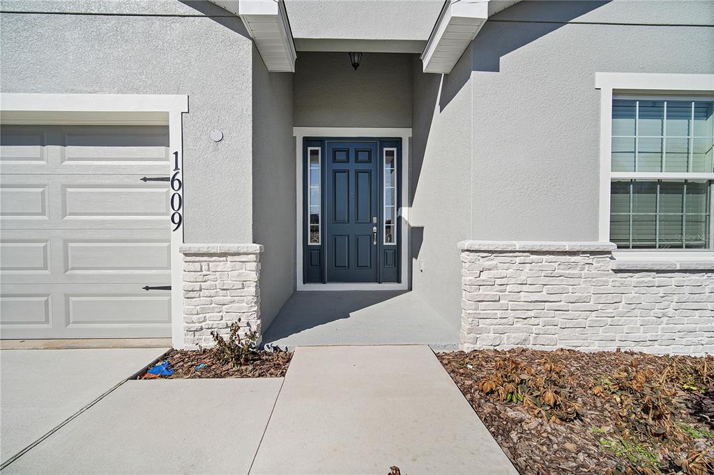 1609 Astrid Road Davenport, FL 33837 - Photo 5 of 39