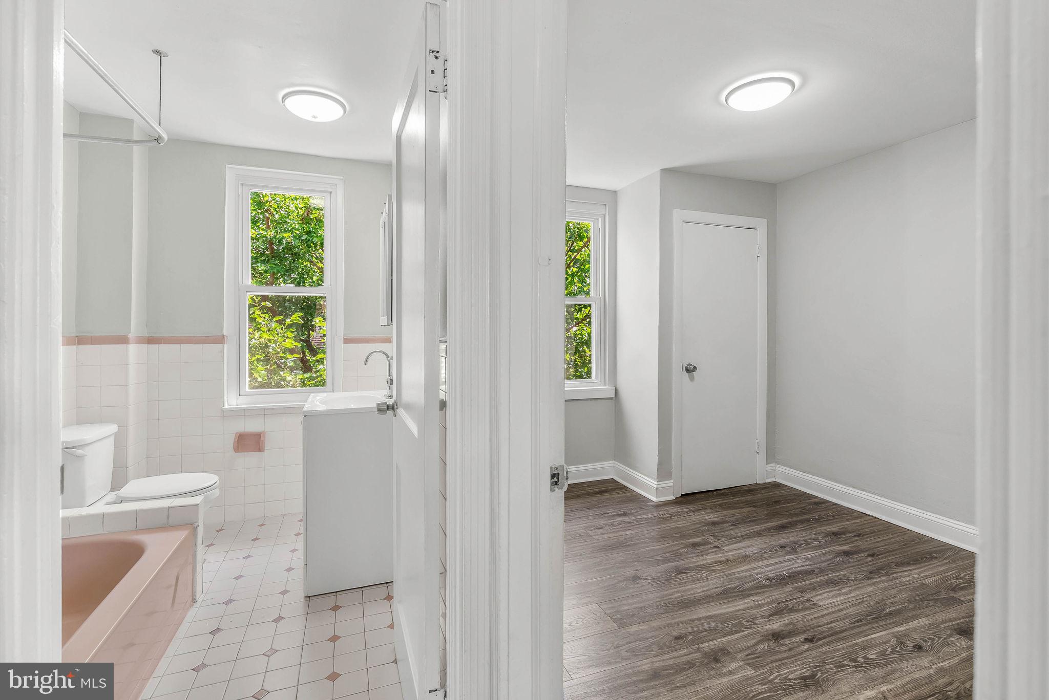 7052 Aberdeen Road Upper Darby, PA 19082 - Photo 17 of 27